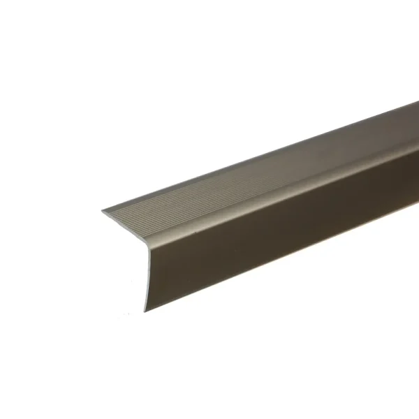 Champagne anodised aluminium anti-slip stair edge nosing trim, 900 mm x 35 mm x 35 mm, A41