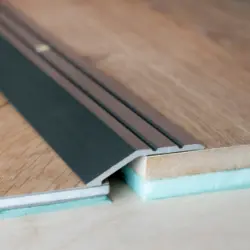 Threshold strips for different flooring levels